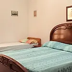 Pensión Capozza Maria Greca
