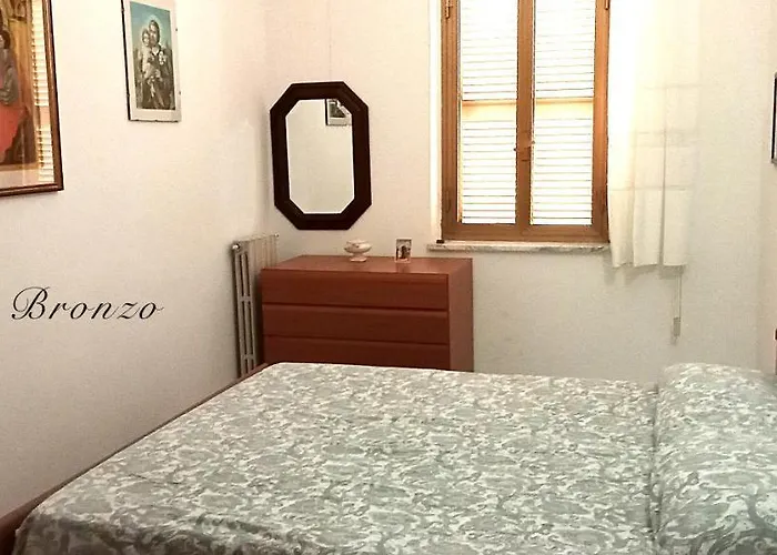 Capozza Maria Greca 3*