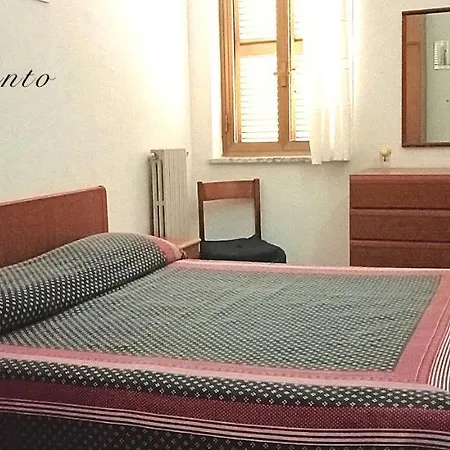 Capozza Maria Greca 레 카스텔라