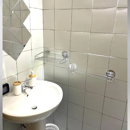 Capozza Maria Greca 3*