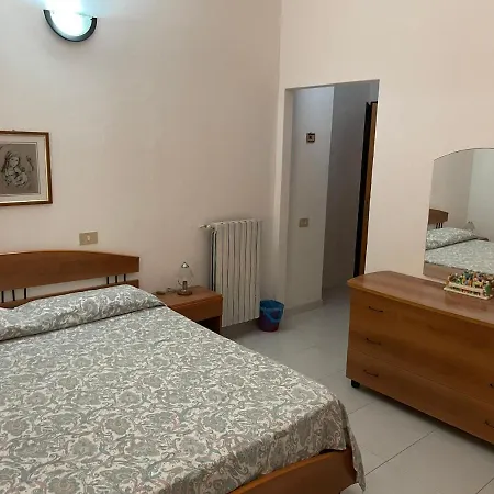 Capozza Maria Greca 3*